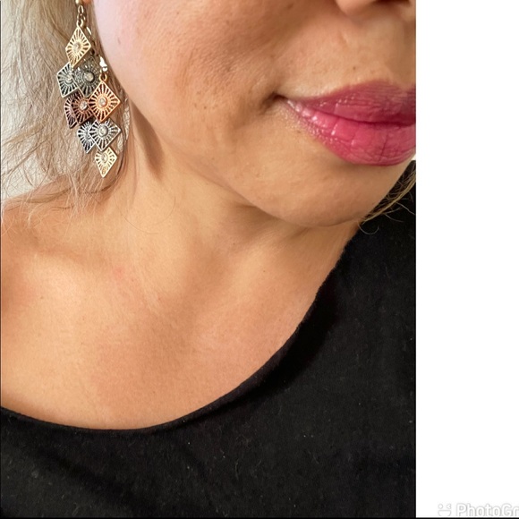 CHANDELIER EARRINGS - Picture 4 of 4